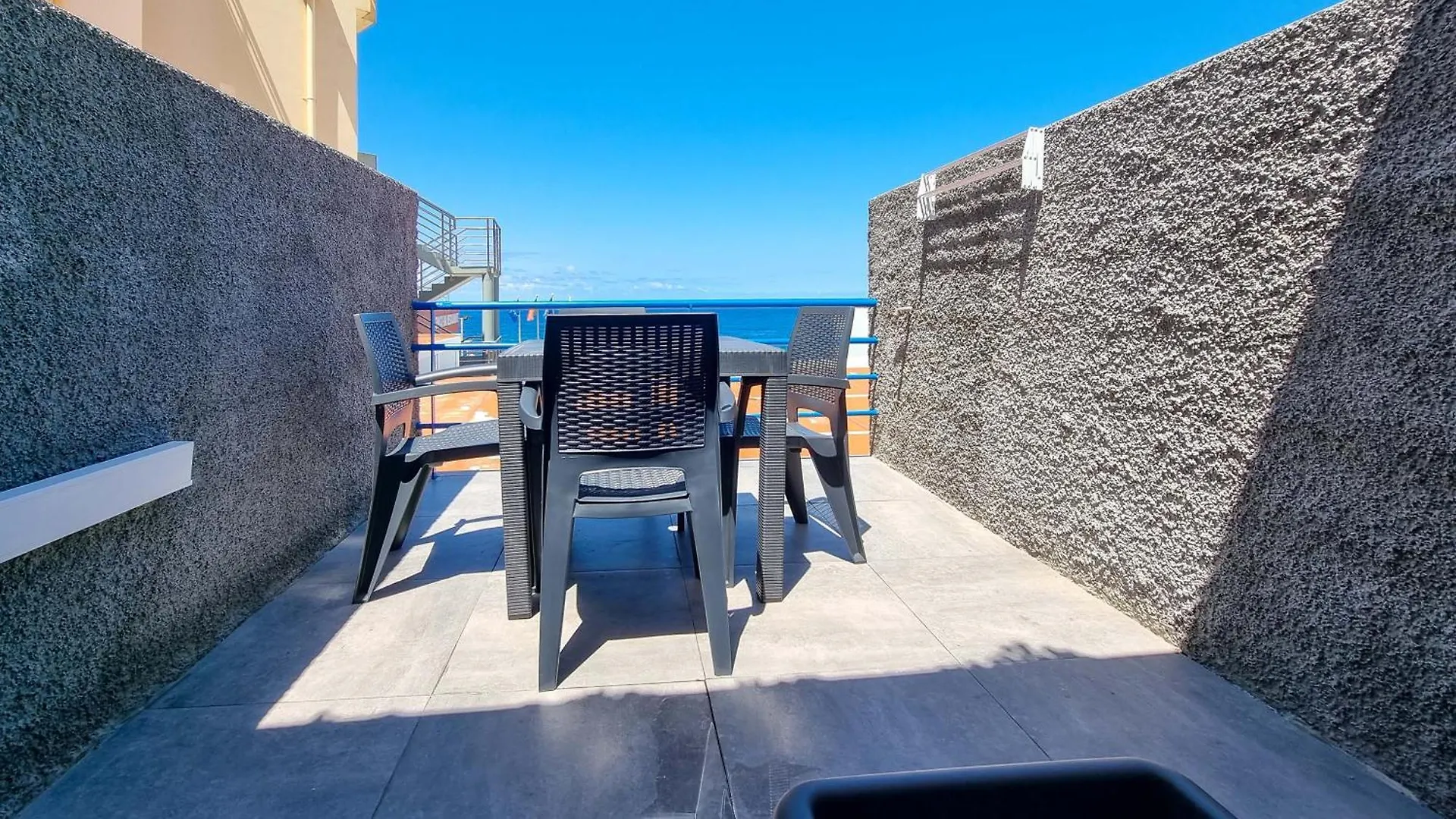 The Jolie - Apartments By The Ocean Porto Moniz
